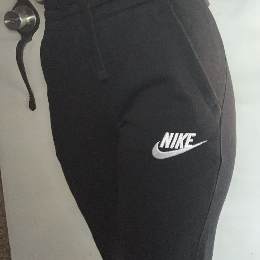 Boys Nike Sweatpants (black, slim fit)